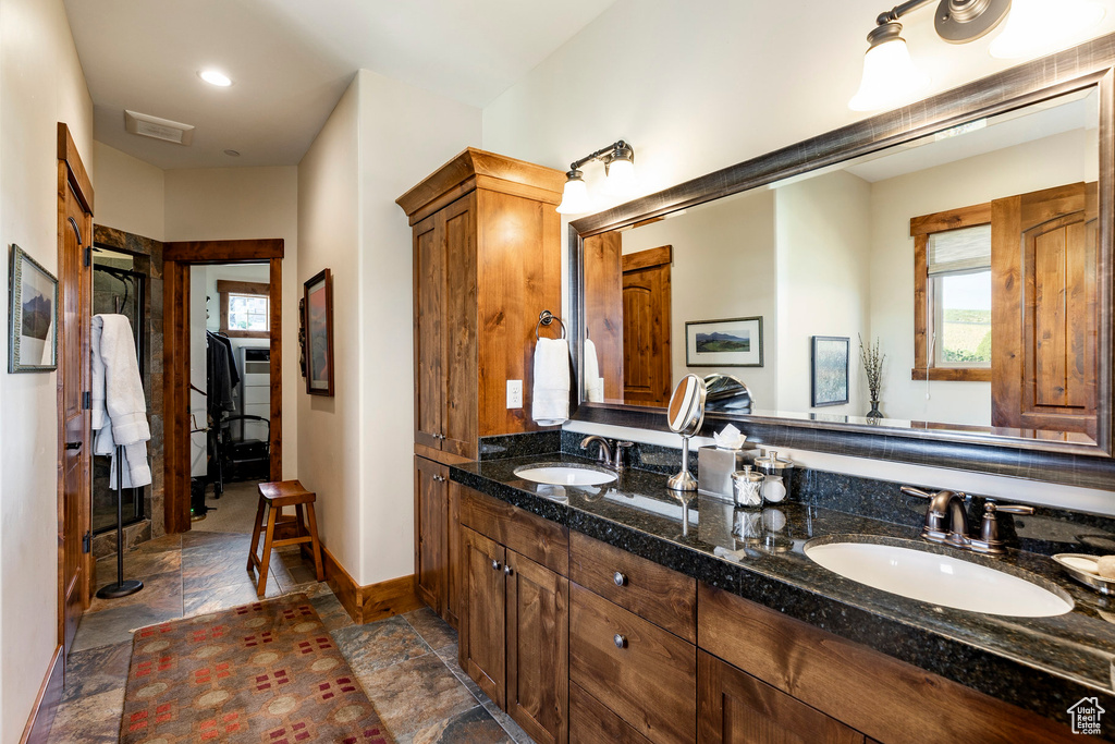 Photo 19 for MLS #2098666 at 1658 E Viewside Cir