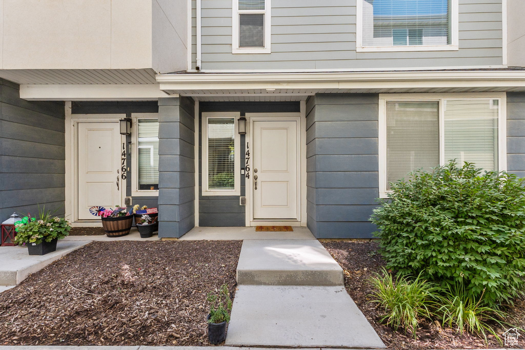 Entrance to property with covered porch