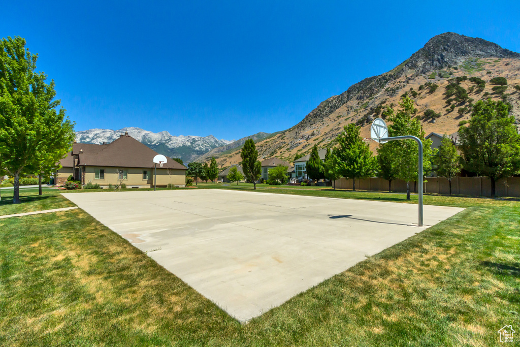 4224 W PARK DR Highland, UT 84003