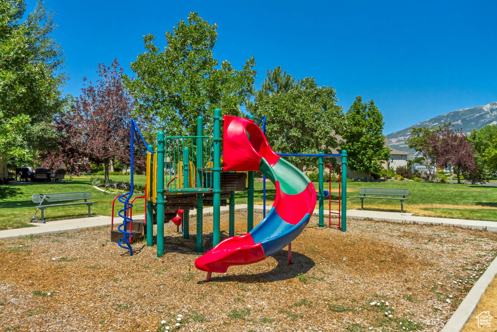 4224 W PARK DR Highland, UT 84003