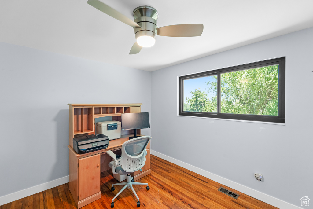 492 HIGHLAND DR Riverdale, UT 84405