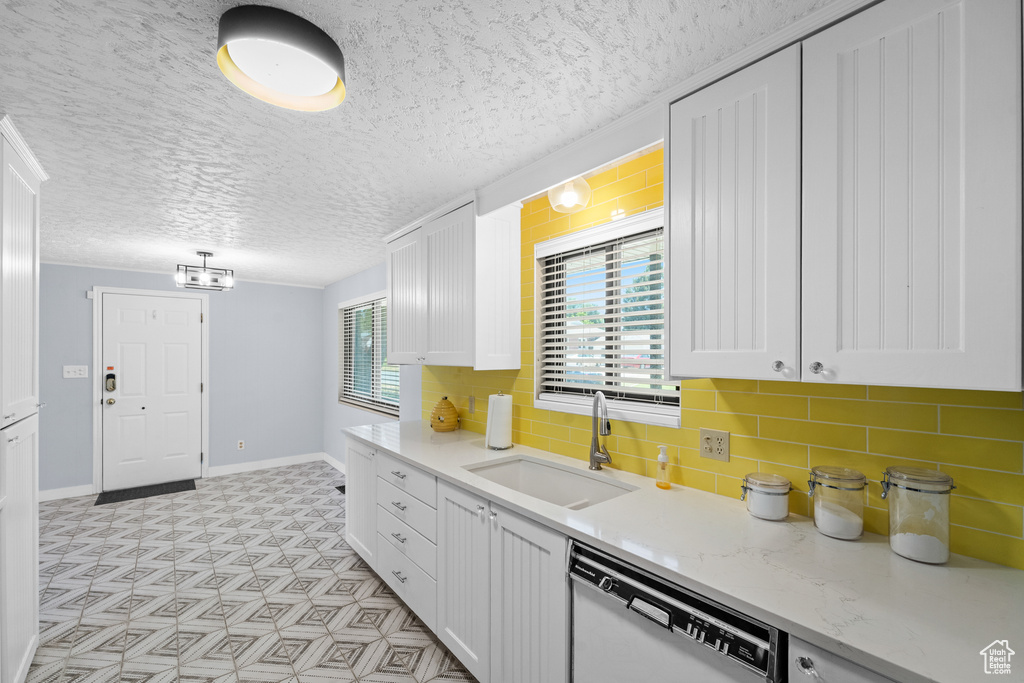 492 HIGHLAND DR Riverdale, UT 84405