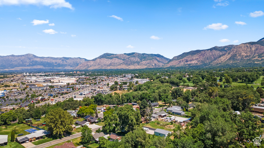 492 HIGHLAND DR Riverdale, UT 84405