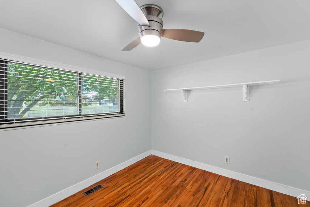 492 HIGHLAND DR Riverdale, UT 84405