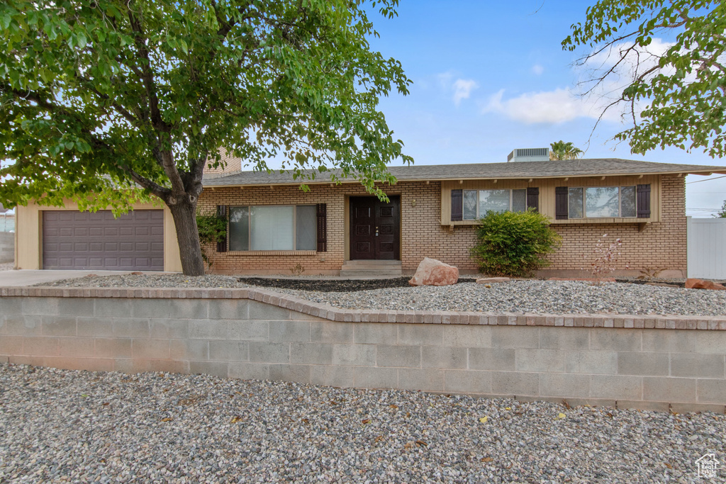 2071 E 575 N St George, UT 84790