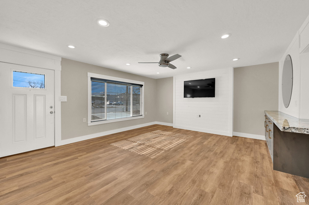 648 W PORTER LN Centerville, UT 84014