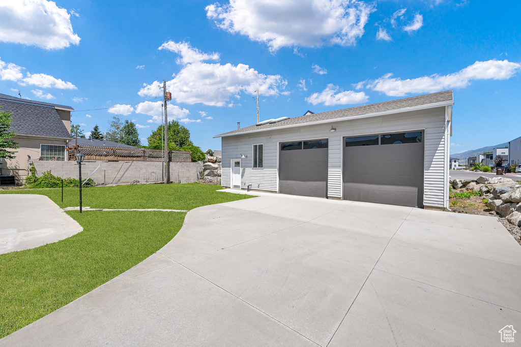 648 W PORTER LN Centerville, UT 84014
