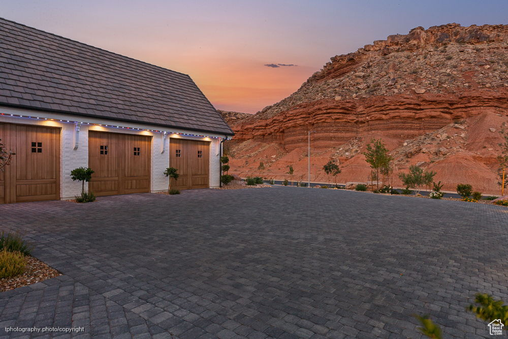 Photo 36 for MLS #2098729 at 3021 E Banded Hills Dr