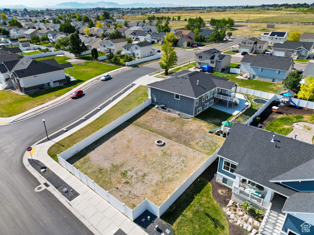 895 DUNES DR Syracuse, UT 84075