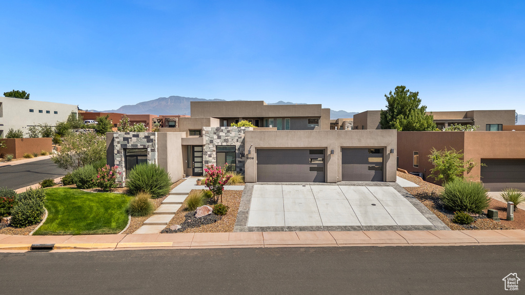 5336 W 3180 S Hurricane, UT 84737