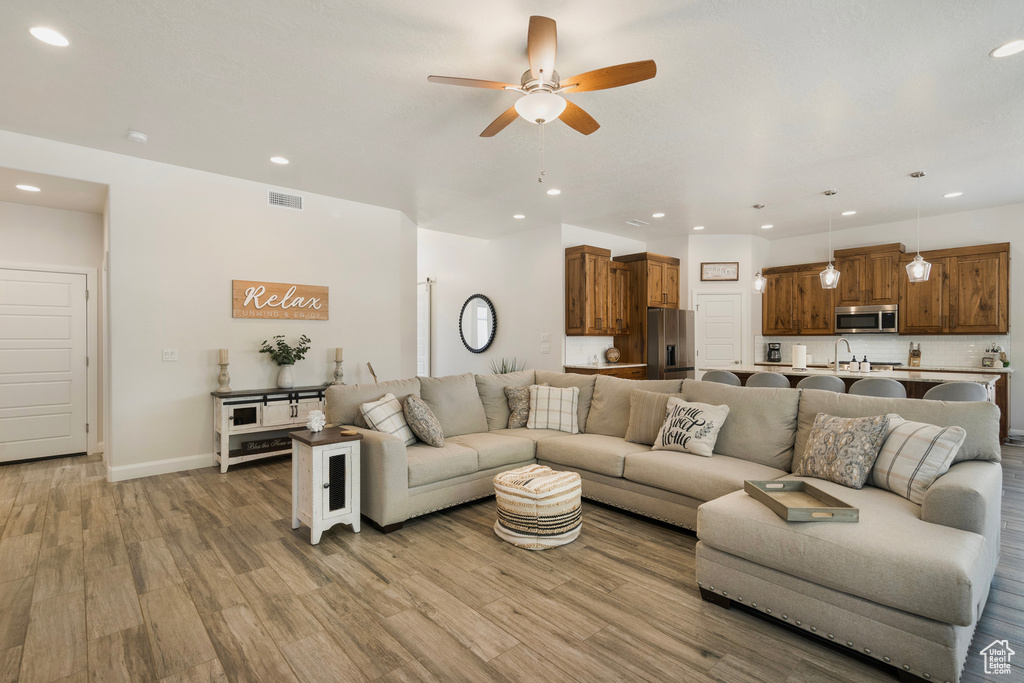 5336 W 3180 S Hurricane, UT 84737