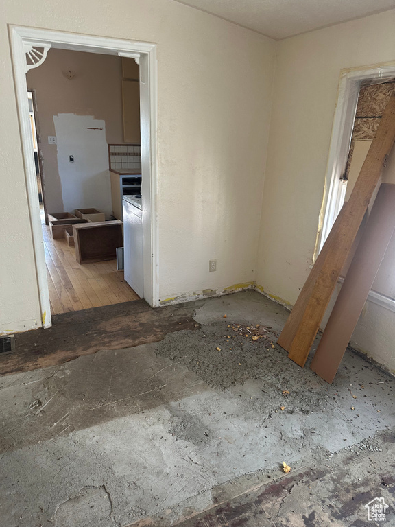 7643 E 500 S Huntsville, UT 84317