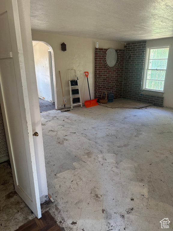 7643 E 500 S Huntsville, UT 84317
