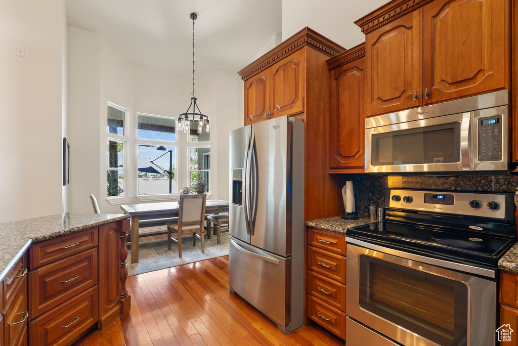210 LAKEVIEW Stansbury Park, UT 84074
