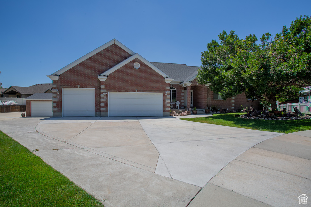 12073 S MOONWALK CIR Riverton, UT 84065