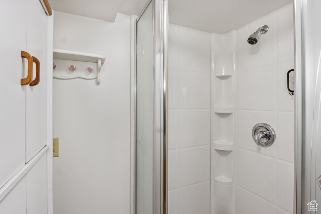 403 HIGHLAND DR Riverdale, UT 84405