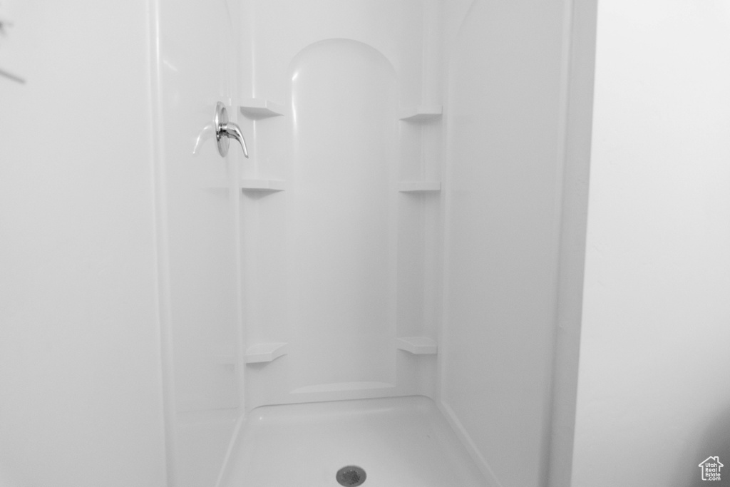 96 E 670 N Vineyard, UT 84059
