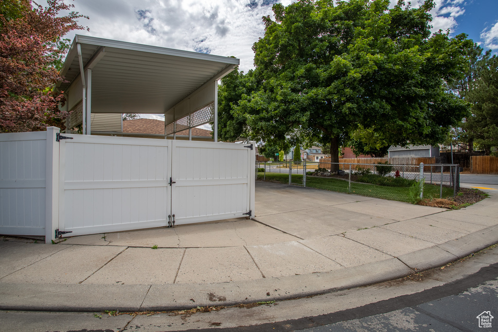 7357 S PADDINGTON RD West Jordan, UT 84084
