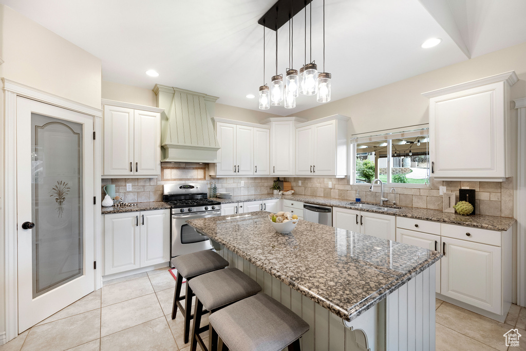 4032 E MOUNT AIREY DR Eagle Mountain, UT 84005