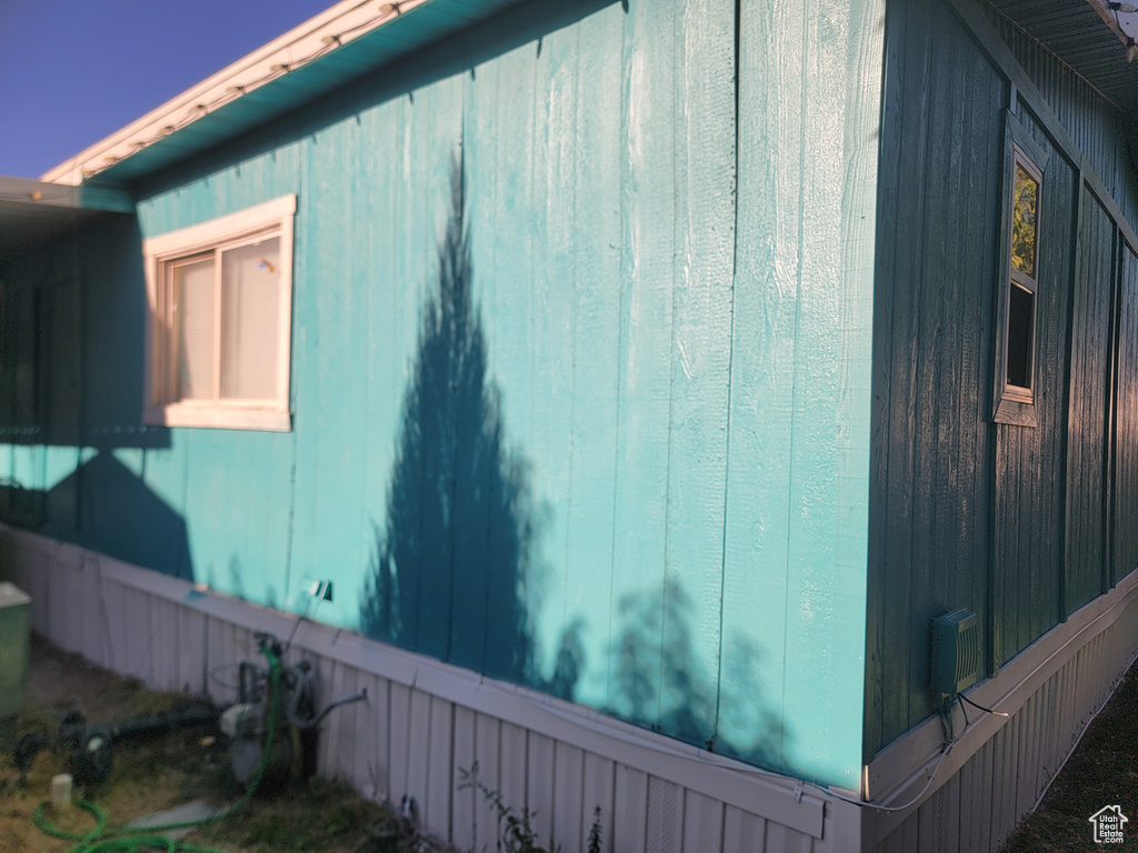 View of home\'s exterior
