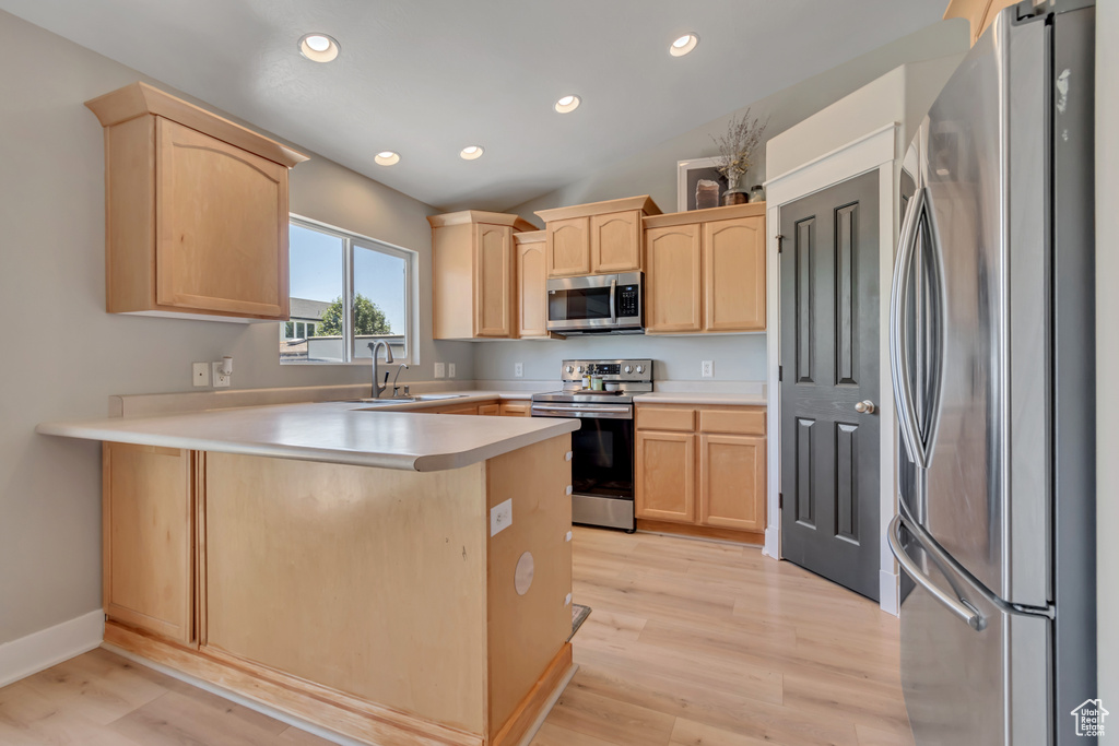 1837 S SPRING CREEK DR Lehi, UT 84043