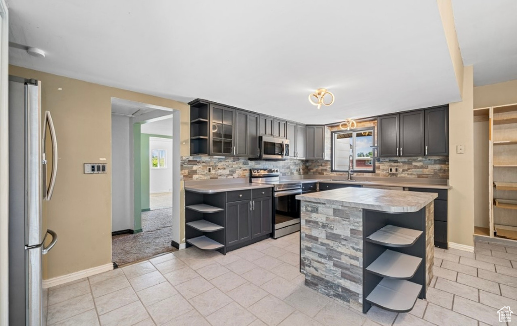 302 ODELL LN North Salt Lake, UT 84054