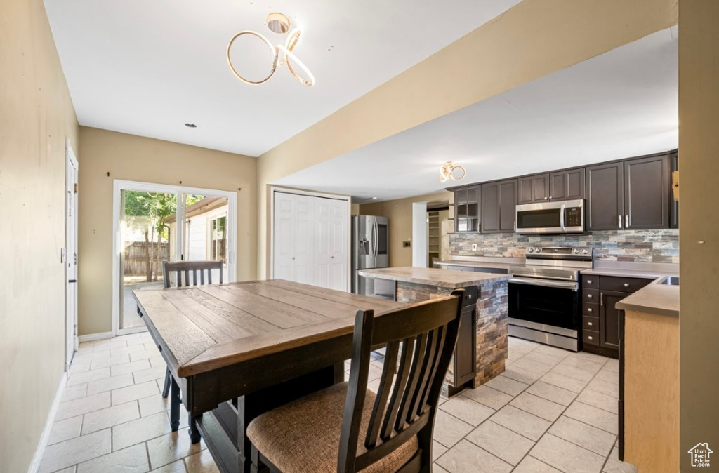 302 ODELL LN North Salt Lake, UT 84054