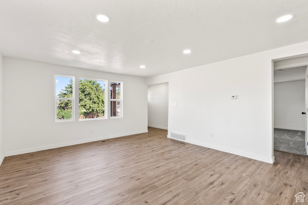 8823 S 250 E Sandy, UT 84070