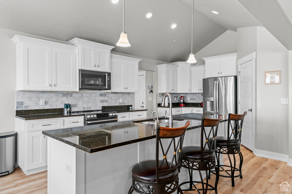 366 W SKY HAWK WAY Elk Ridge, UT 84651