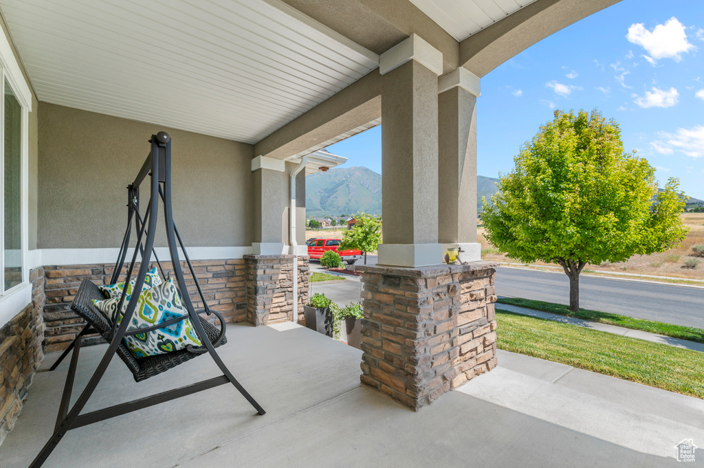 366 W SKY HAWK WAY Elk Ridge, UT 84651