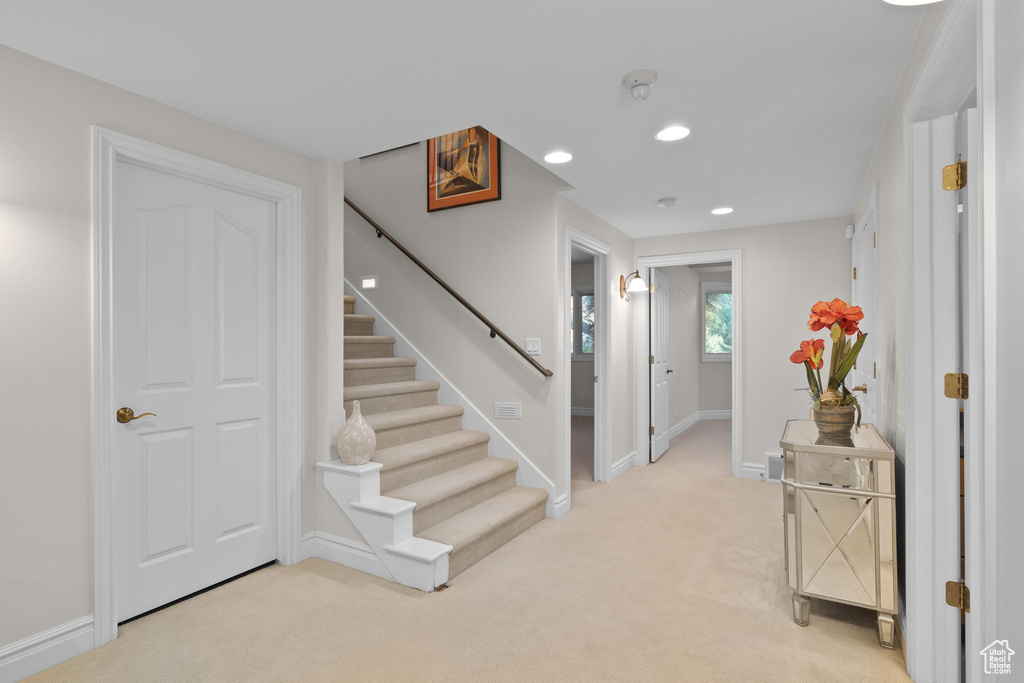 1606 E LAKEVIEW WAY Ogden, UT 84403