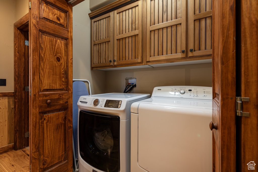 4165 N ROBBERS ROOST RD Duck Creek Village, UT 84762
