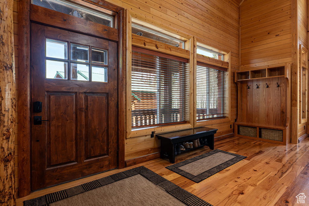 4165 N ROBBERS ROOST RD Duck Creek Village, UT 84762