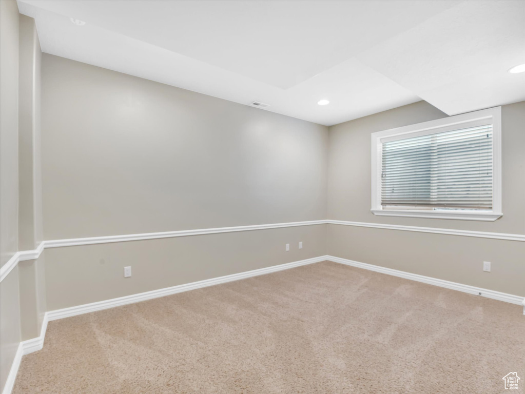 Unfurnished room with carpet flooring and recessed lighting