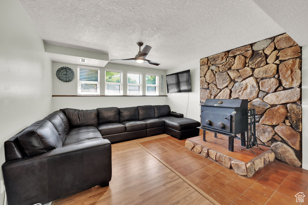 1978 N 1200 W Clinton, UT 84015