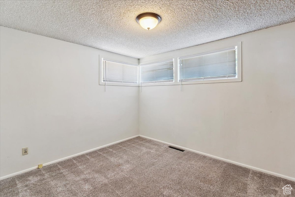 1682 S 700 W Woods Cross, UT 84087