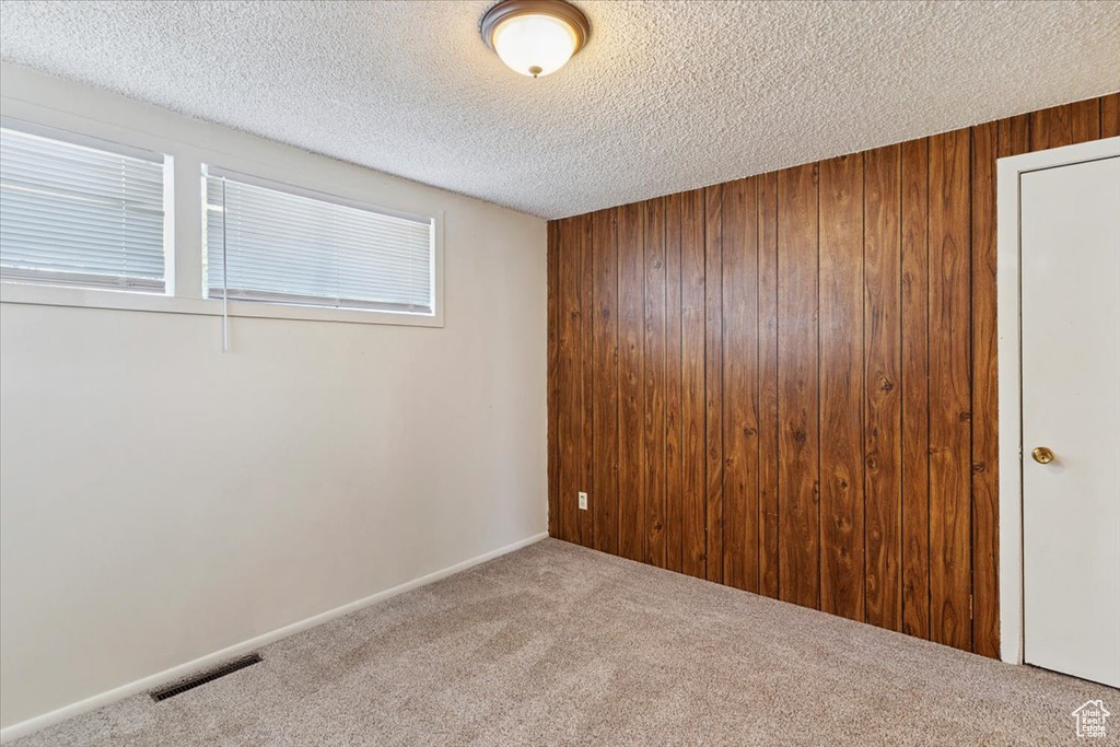1682 S 700 W Woods Cross, UT 84087