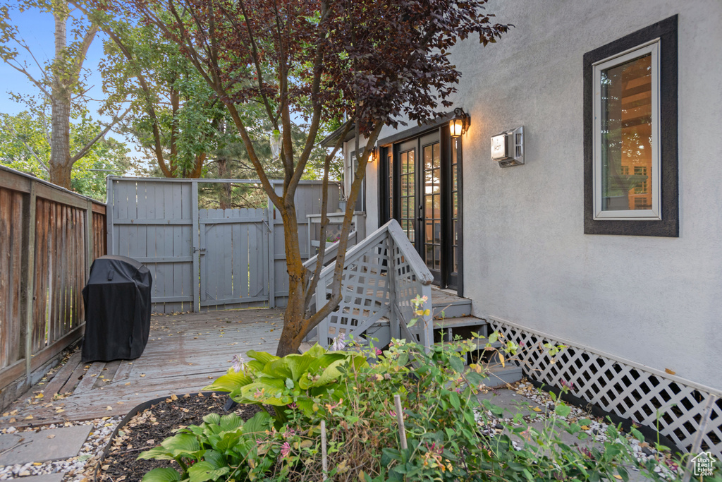 5437 S HOLLADAY BLVD Holladay, UT 84117