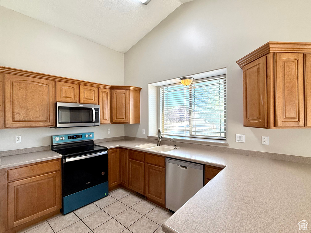 6049 S 3850 W Roy, UT 84067