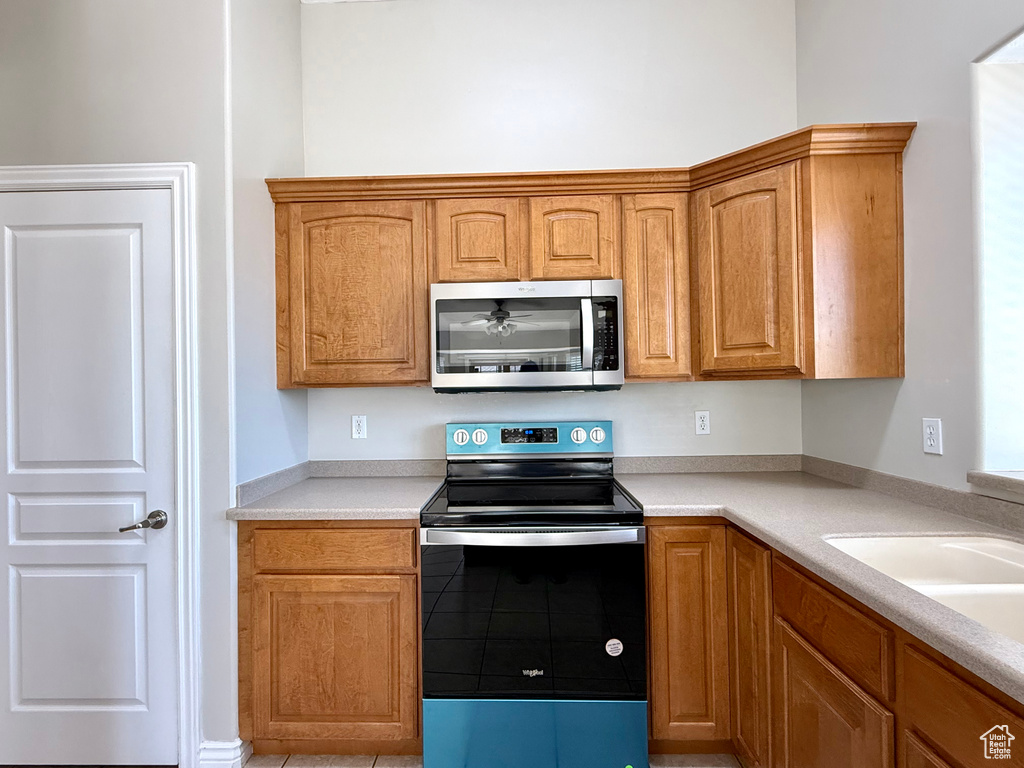 6049 S 3850 W Roy, UT 84067