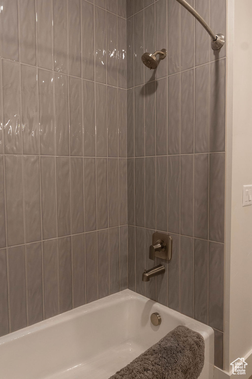 Bathroom with tub / shower combination
