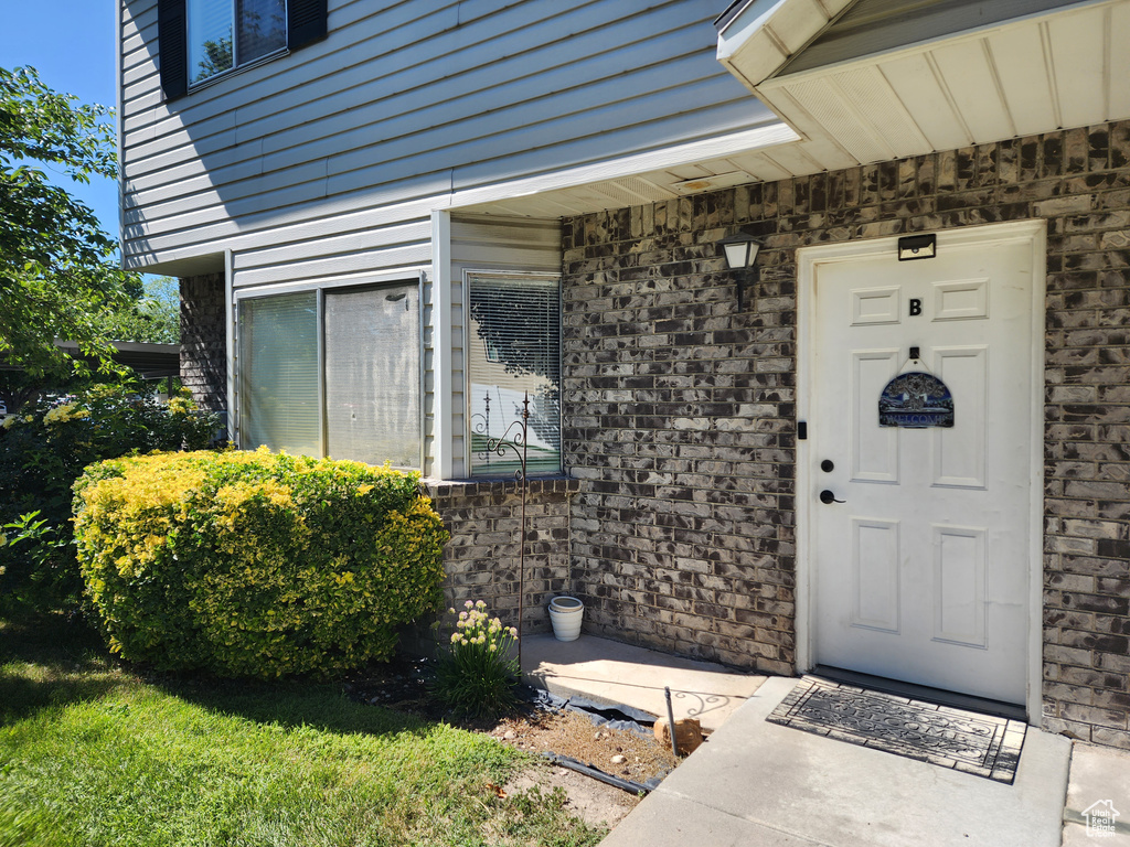 3907 W ROCKWOOD WAY WAY #B West Valley City, UT 84120