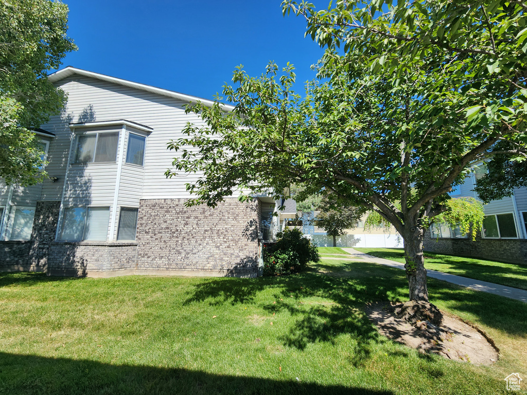 3907 W ROCKWOOD WAY WAY #B West Valley City, UT 84120