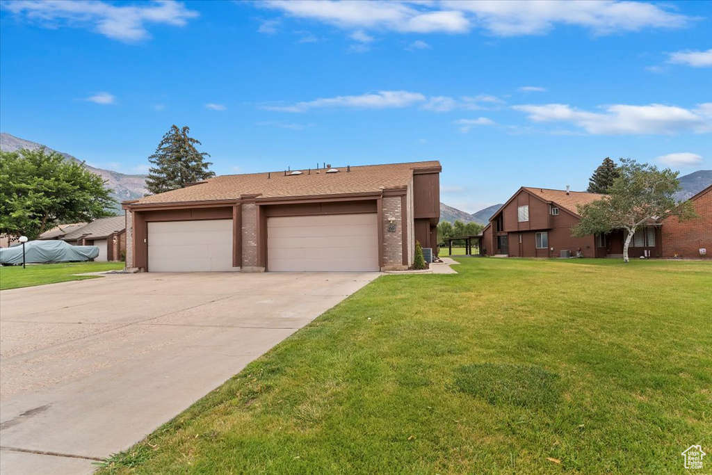 69 WHITE BARN DR Pleasant View, UT 84414