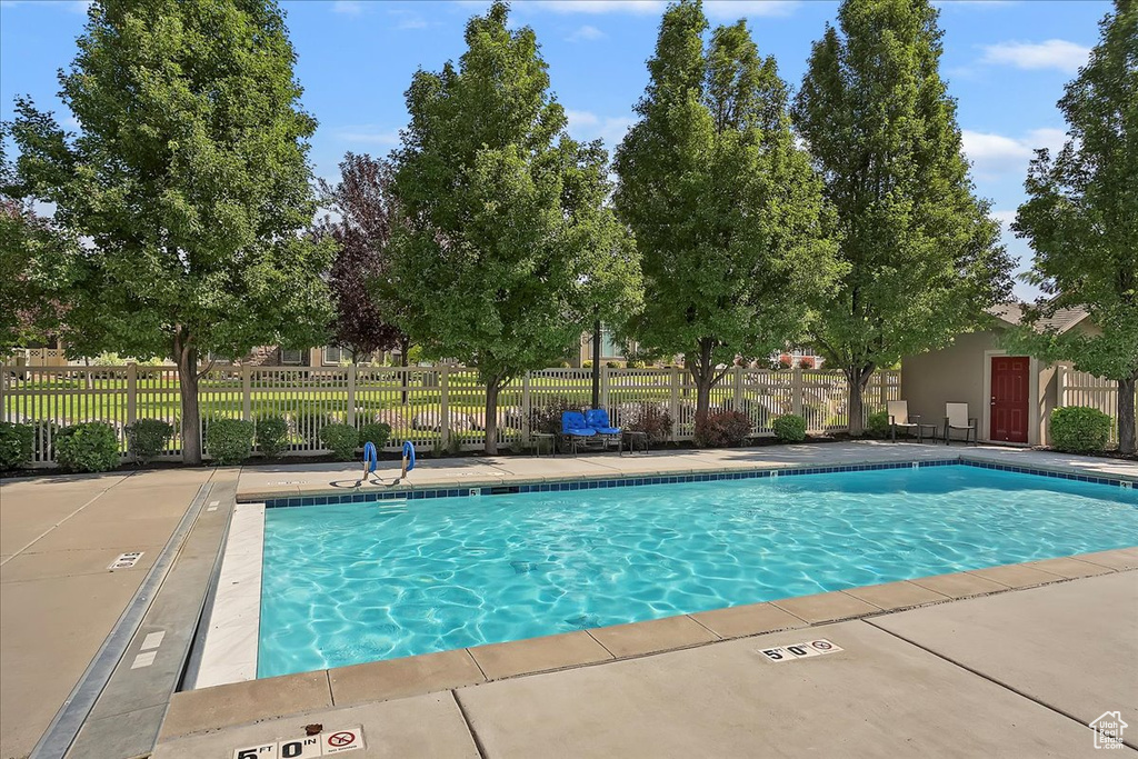 1912 S 910 W #B Syracuse, UT 84075