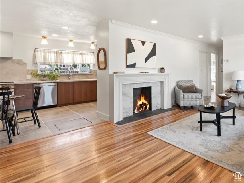 1525 E CLARIDGE DR Millcreek, UT 84124