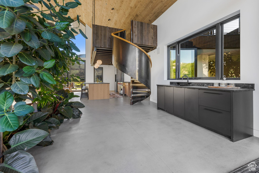 6950 N RIVER VALLEY DR Peoa, UT 84061