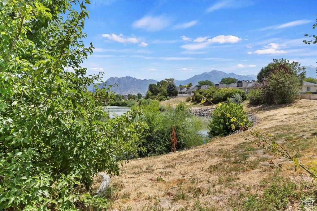 6937 S HOLLOW VIEW WAY WAY West Jordan, UT 84084