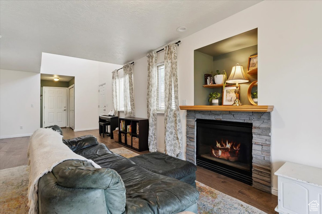 6937 S HOLLOW VIEW WAY WAY West Jordan, UT 84084
