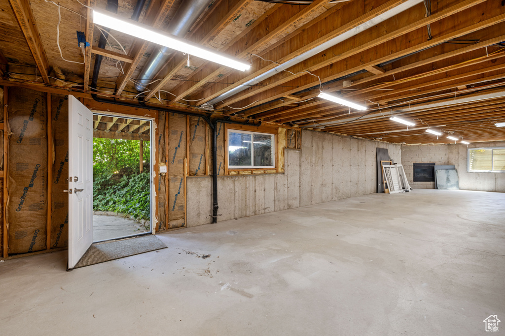 4164 S 2400 W Roy, UT 84067